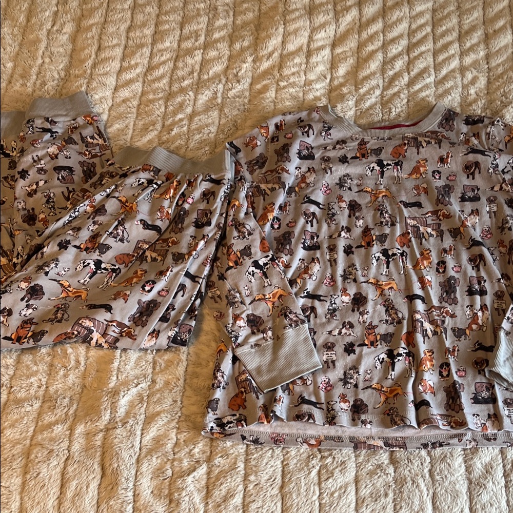 Vera Bradley Gray Dog Print Pajama Set - Picture 2 of 10